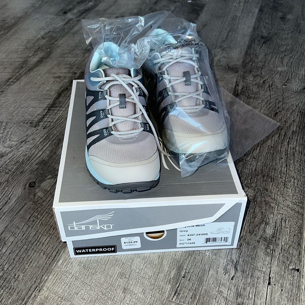 NWT Dansko Phylicia Mesh grey.
